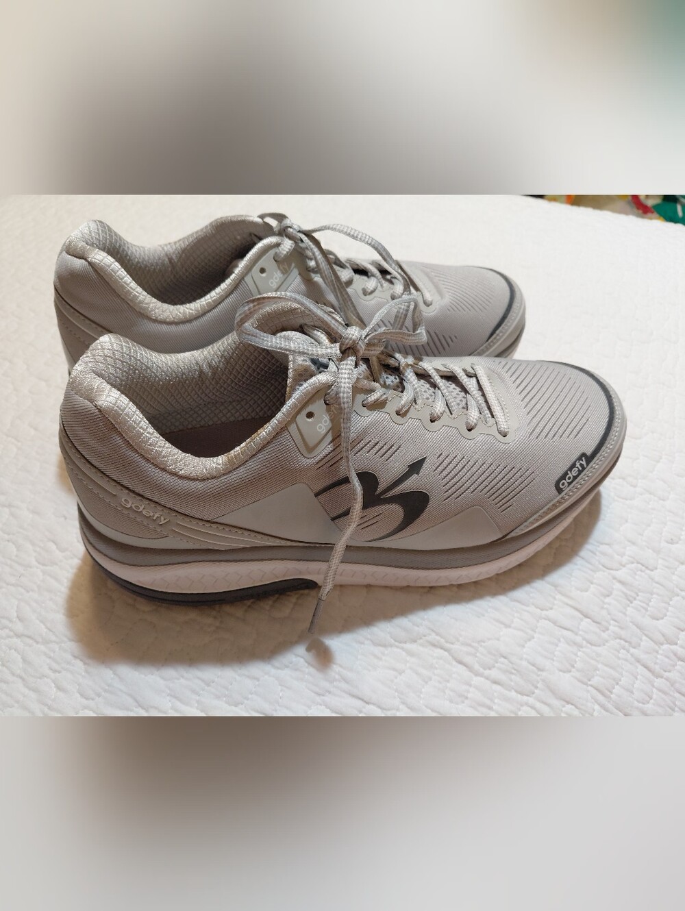 Gdefy Gravity Defyer Mighty Walk Women's Size 10 TB9024FNG-W  Gray Walking Shoes